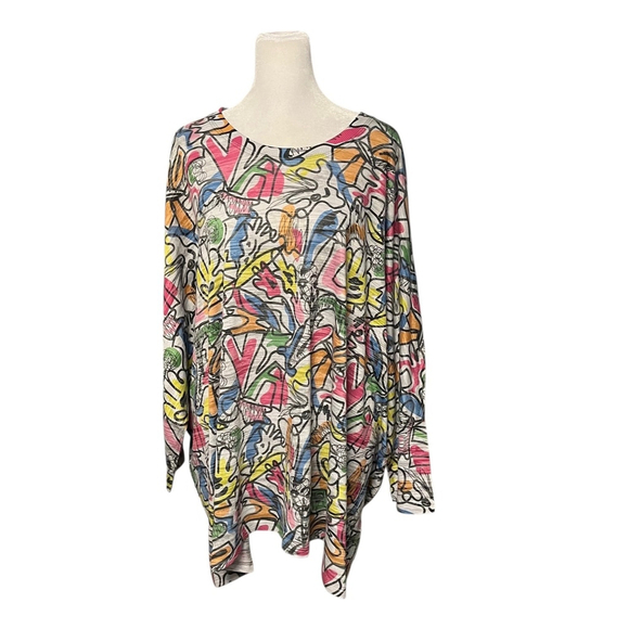 Inoah Tops - Inoah Art To Wear Graffiti Abstract Dolman Sleeve Top One Size